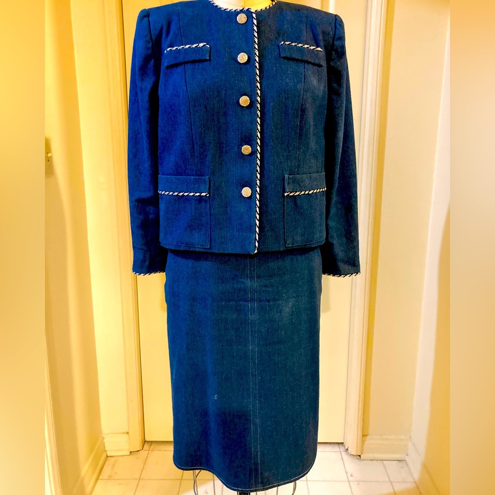 Denim suit, 80’s on trend, classic, timeless, stylish, fully lined, size 8/10
